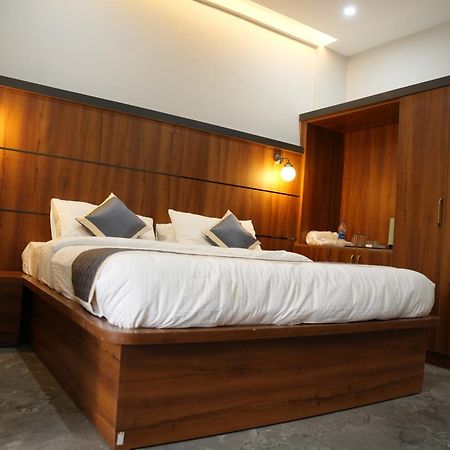 Sarvam Residency Hotel Sagar  Eksteriør billede