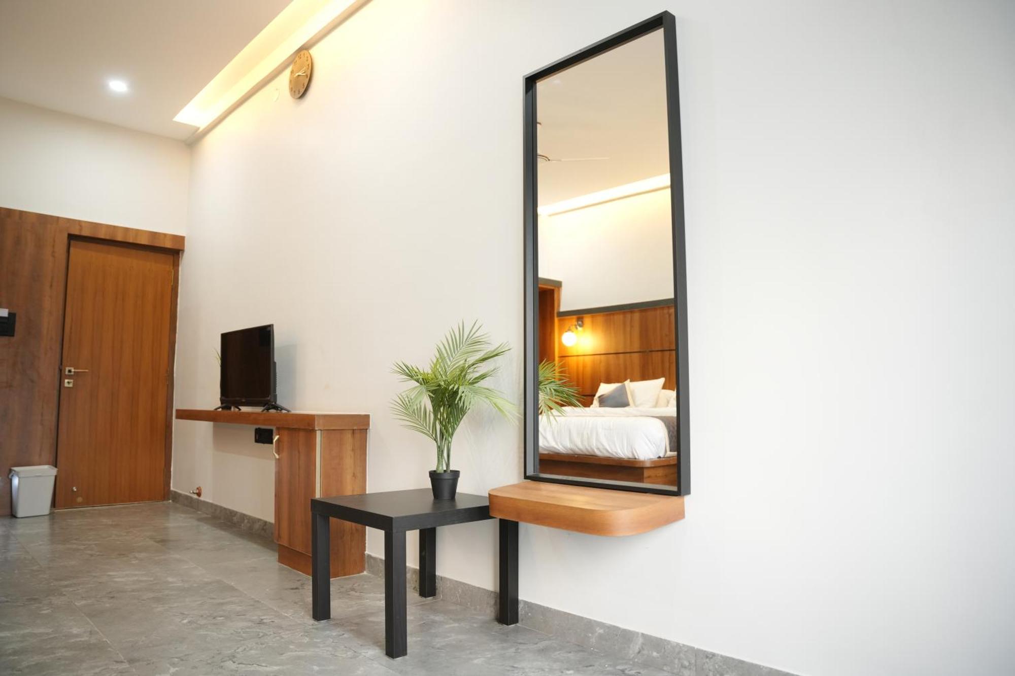 Sarvam Residency Hotel Sagar  Eksteriør billede
